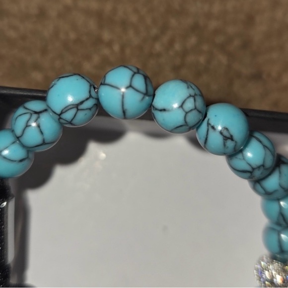 Turquoise Beaded Bracelet Adjustable! - Picture 3 of 3